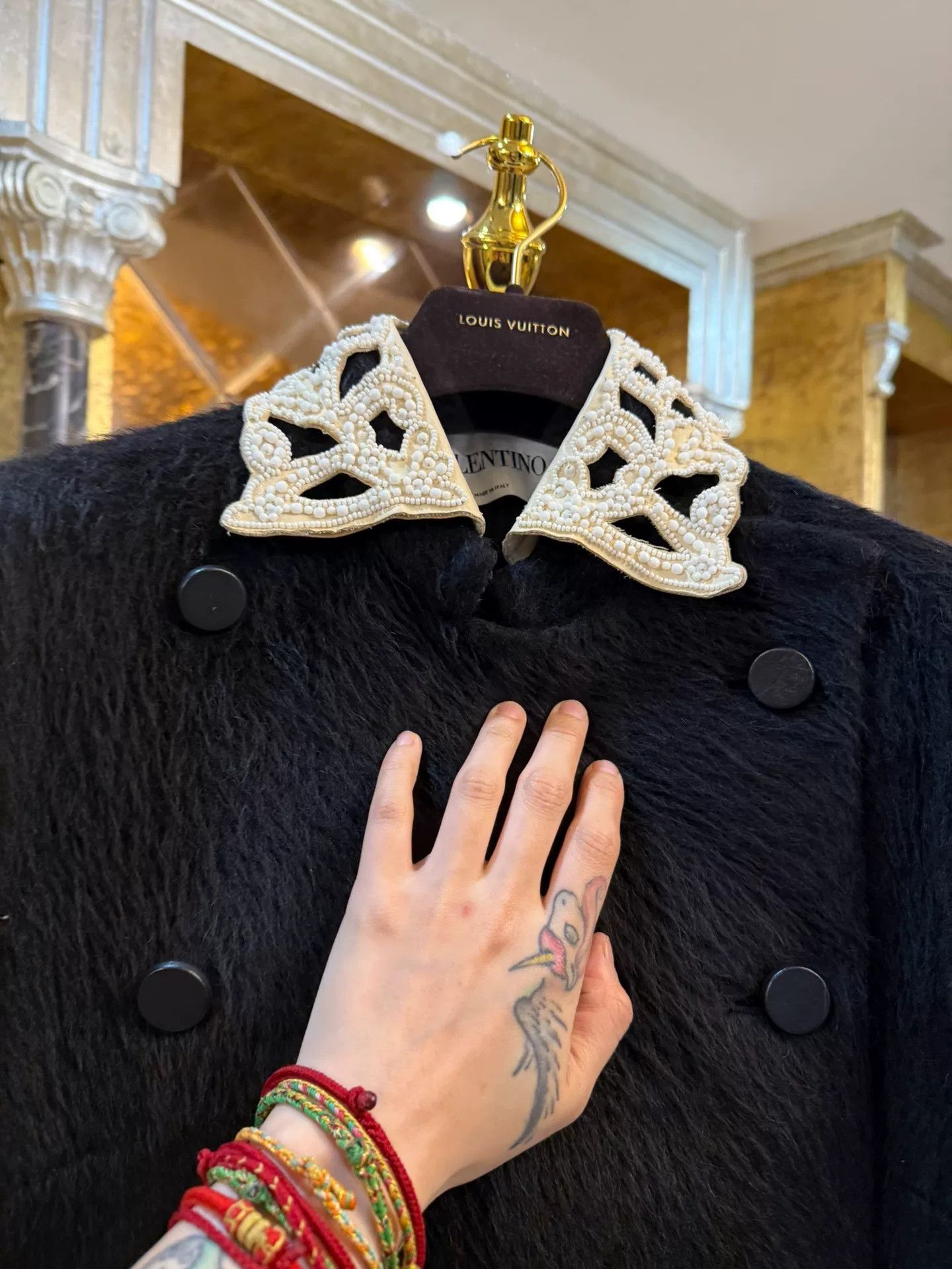 Valentino Valentino Alpaca Fur Studded Collar Coat Size US M / EU 48-50 / 2 - 5 Thumbnail