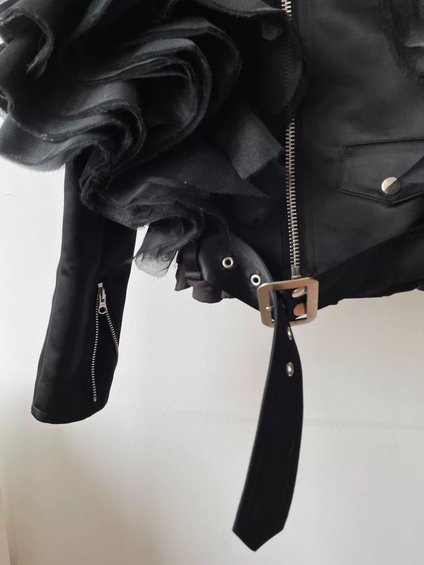 Junya Watanabe black ruffled leather jacket by junya watanabe Size US S / EU 44-46 / 1 - 4 Thumbnail