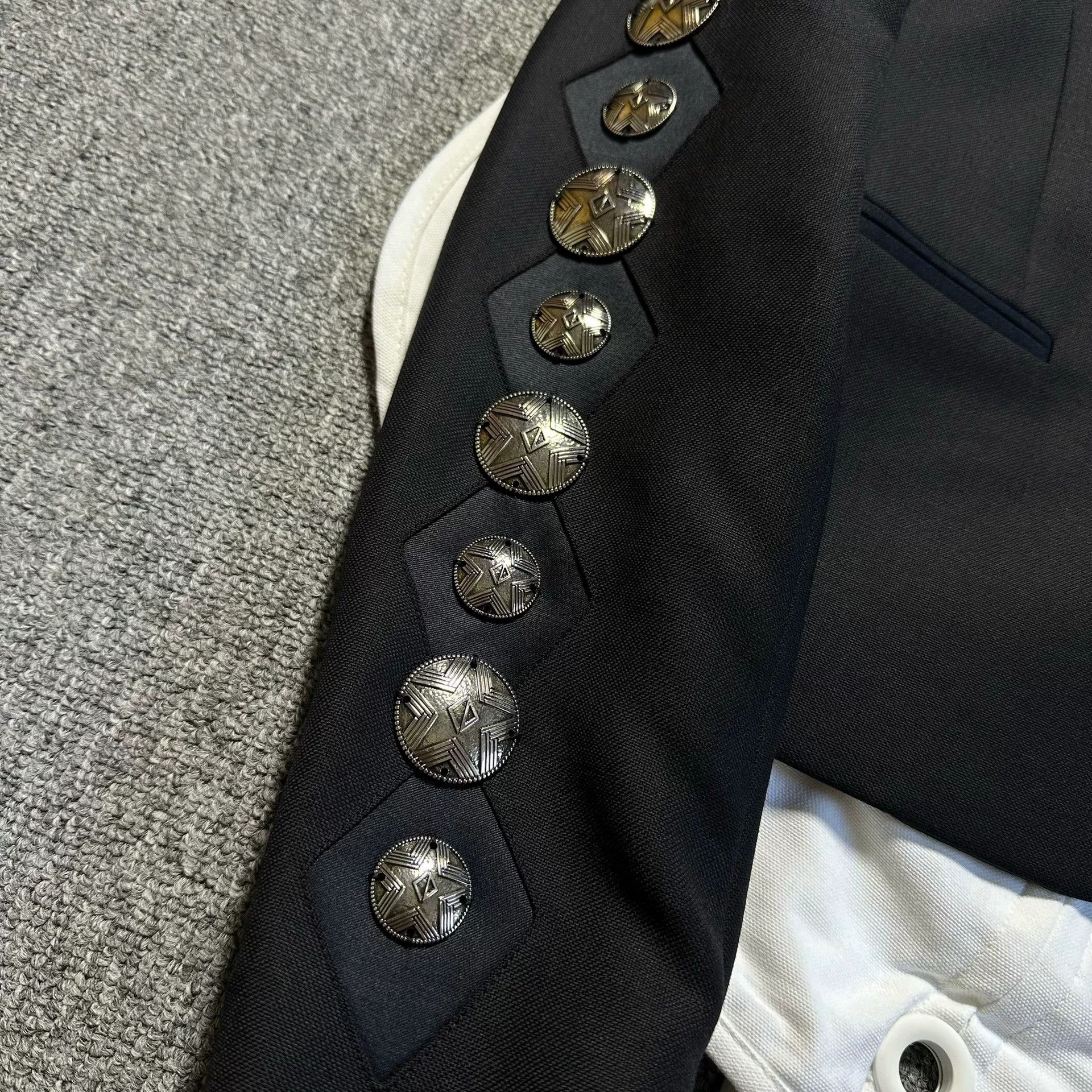 Dior dior black collar suit jacket with buttons Size US L / EU 52-54 / 3 - 2 Thumbnail