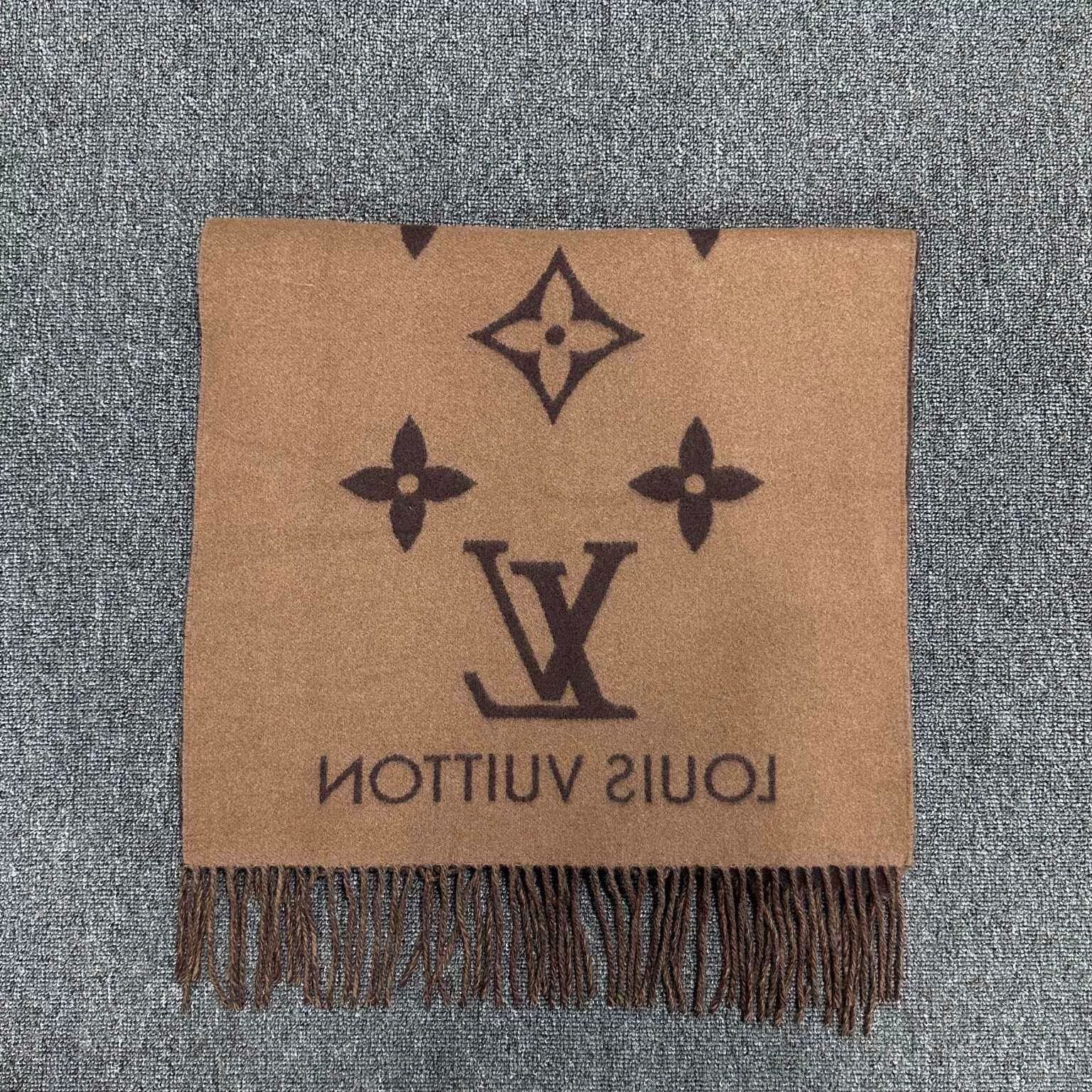 Louis Vuitton Louis Vuitton Brown Cashmere Scarf Size ONE SIZE - 2 Thumbnail