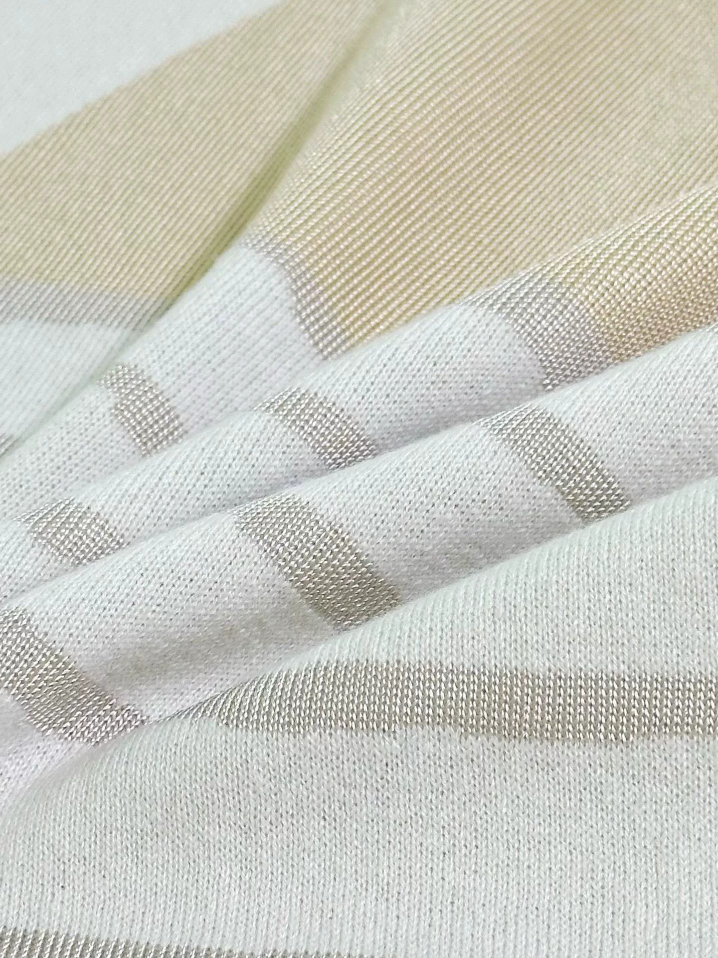 Hermes Hermes Men's Cashmere Sweater Size US M / EU 48-50 / 2 - 5 Thumbnail