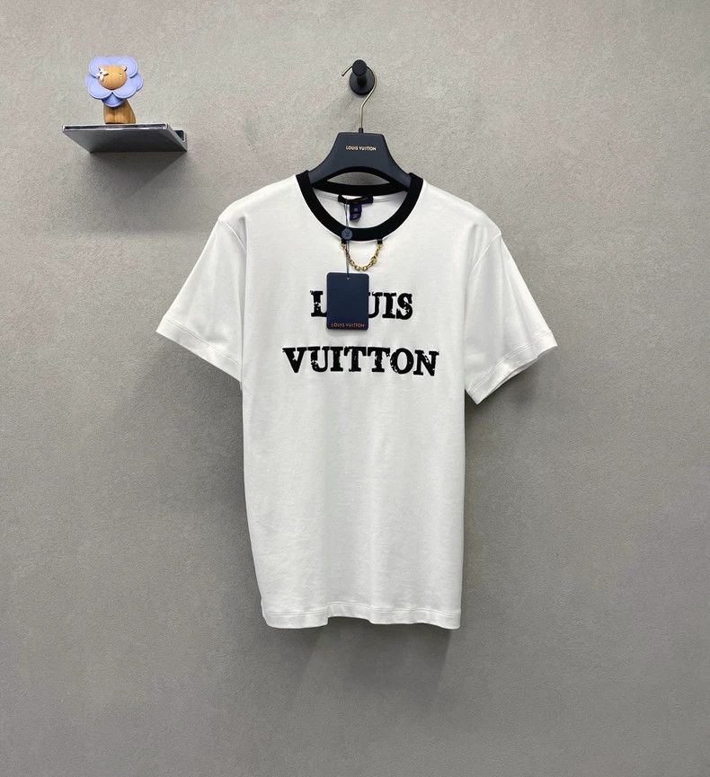 Louis Vuitton Louis Vuitton Logo Print Short Sleeve Tee Size US XS / EU 42 / 0 - 2 Thumbnail
