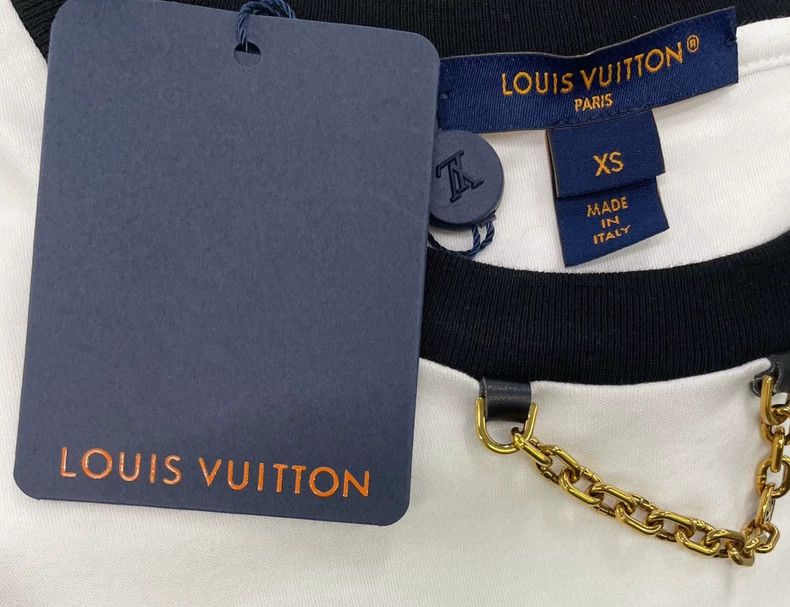 Louis Vuitton Louis Vuitton Logo Print Short Sleeve Tee Size US XS / EU 42 / 0 - 6 Thumbnail