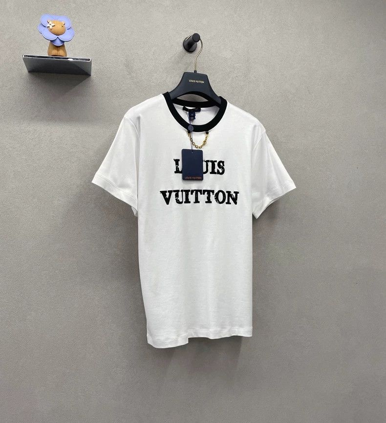 Louis Vuitton Louis Vuitton Logo Print Short Sleeve Tee Size US XS / EU 42 / 0 - 4 Thumbnail