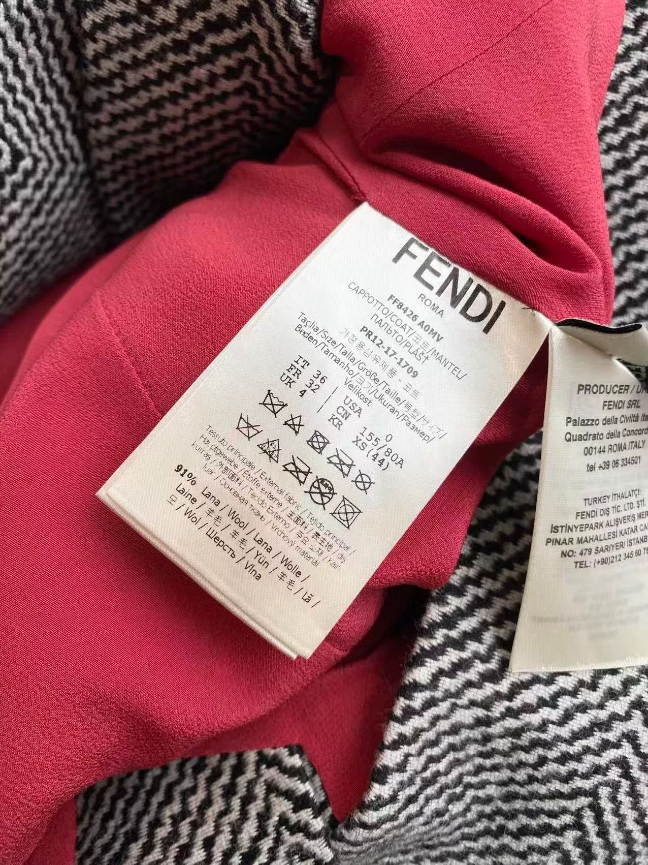 Fendi Fendi Wool Wave Plaid Pattern Coat Size US XS / EU 42 / 0 - 6 Thumbnail
