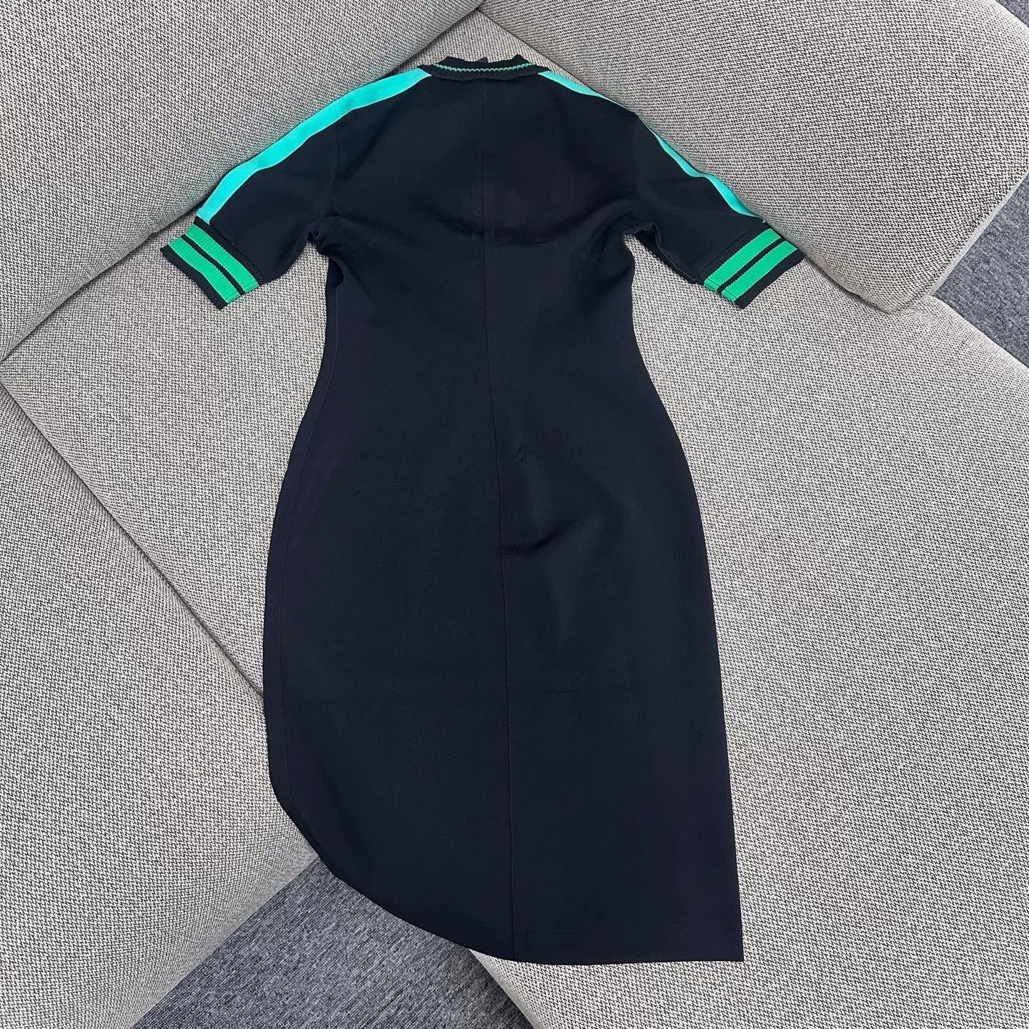 Louis Vuitton Louis Vuitton Striped Trim Short-Sleeve Dress Size US 34 / EU 50 - 2 Thumbnail