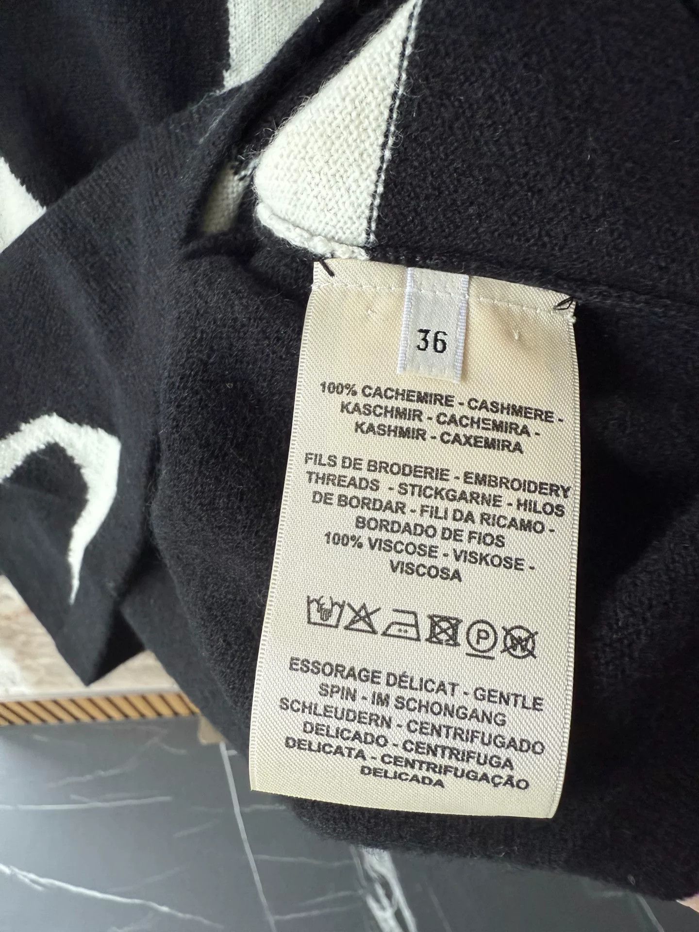 Hermes Hermes Black White Chain Knit Sweater Size US S / EU 44-46 / 1 - 9 Thumbnail