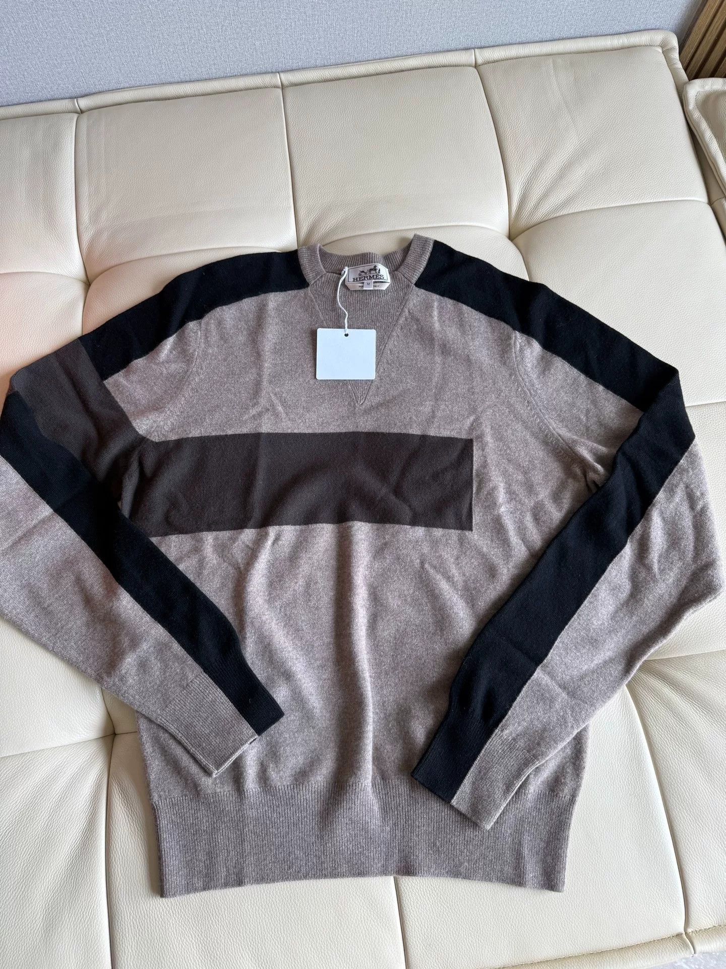Hermes Hermes Men's Colorblock Wool Sweater Size US M / EU 48-50 / 2 - 5 Thumbnail