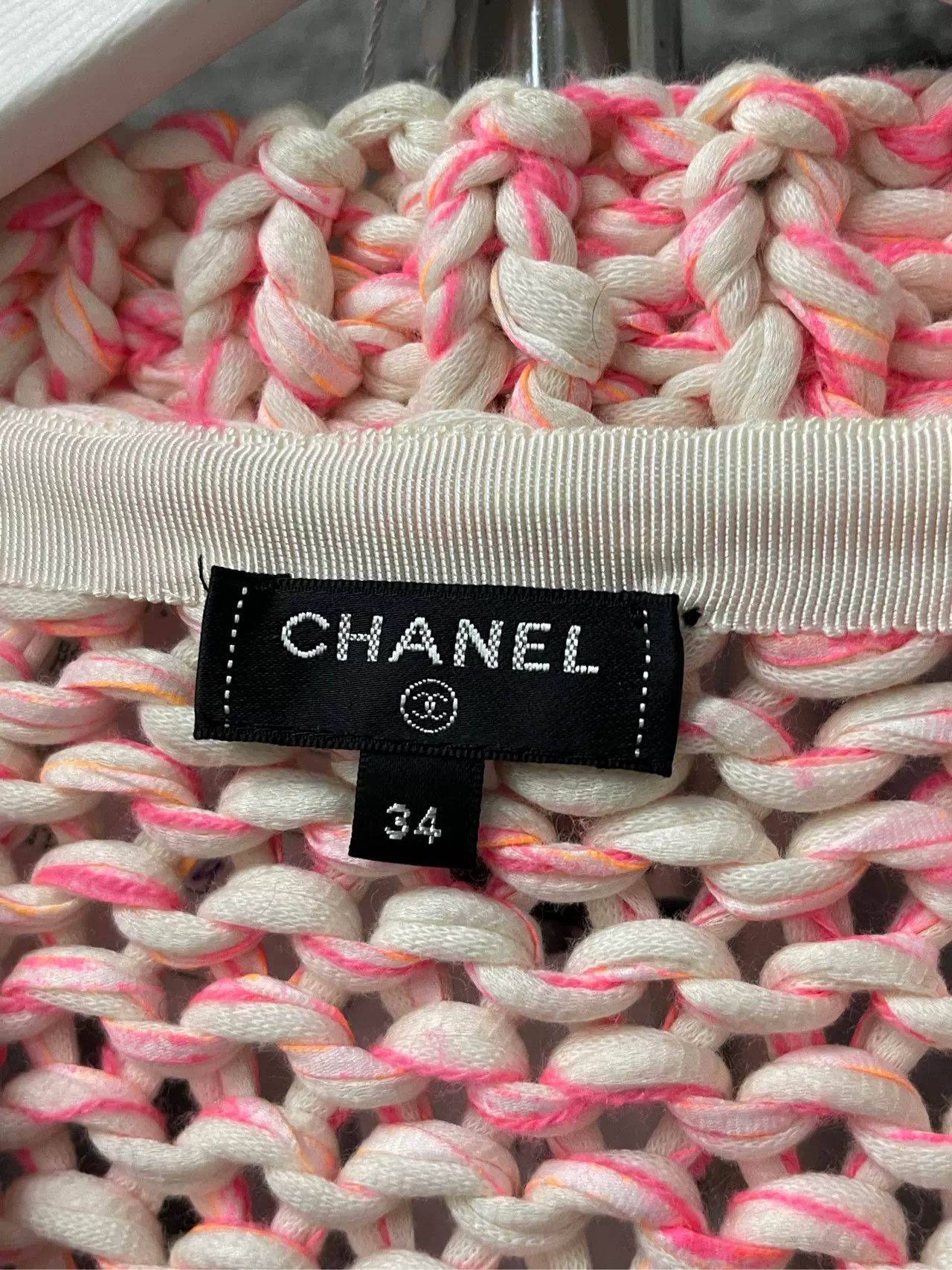 Chanel Chanel Pink Bouclé Knit Cardigan Size US XS / EU 42 / 0 - 6 Thumbnail