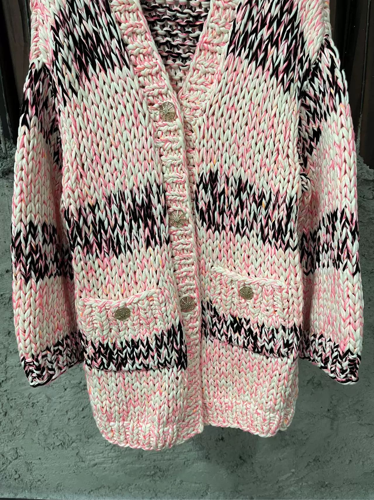 Chanel Chanel Pink Bouclé Knit Cardigan Size US XS / EU 42 / 0 - 4 Thumbnail
