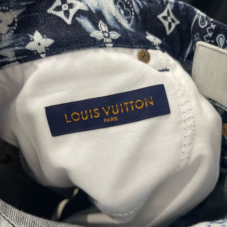 Louis Vuitton LV Denim Shorts Monogram Tie-Dye Size US 34 / EU 50 - 4 Thumbnail