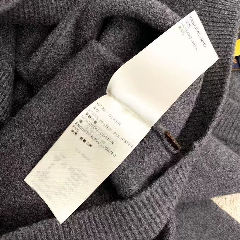 Louis Vuitton Louis Vuitton Gray Gold Button Cardigan XS Size US XS / EU 42 / 0 - 5 Thumbnail