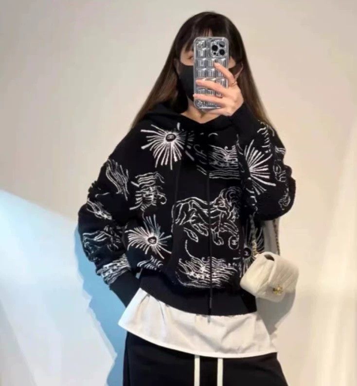 Chanel Chanel Black Lion Firework Knit Hoodie Size US S / EU 44-46 / 1 - 9 Thumbnail