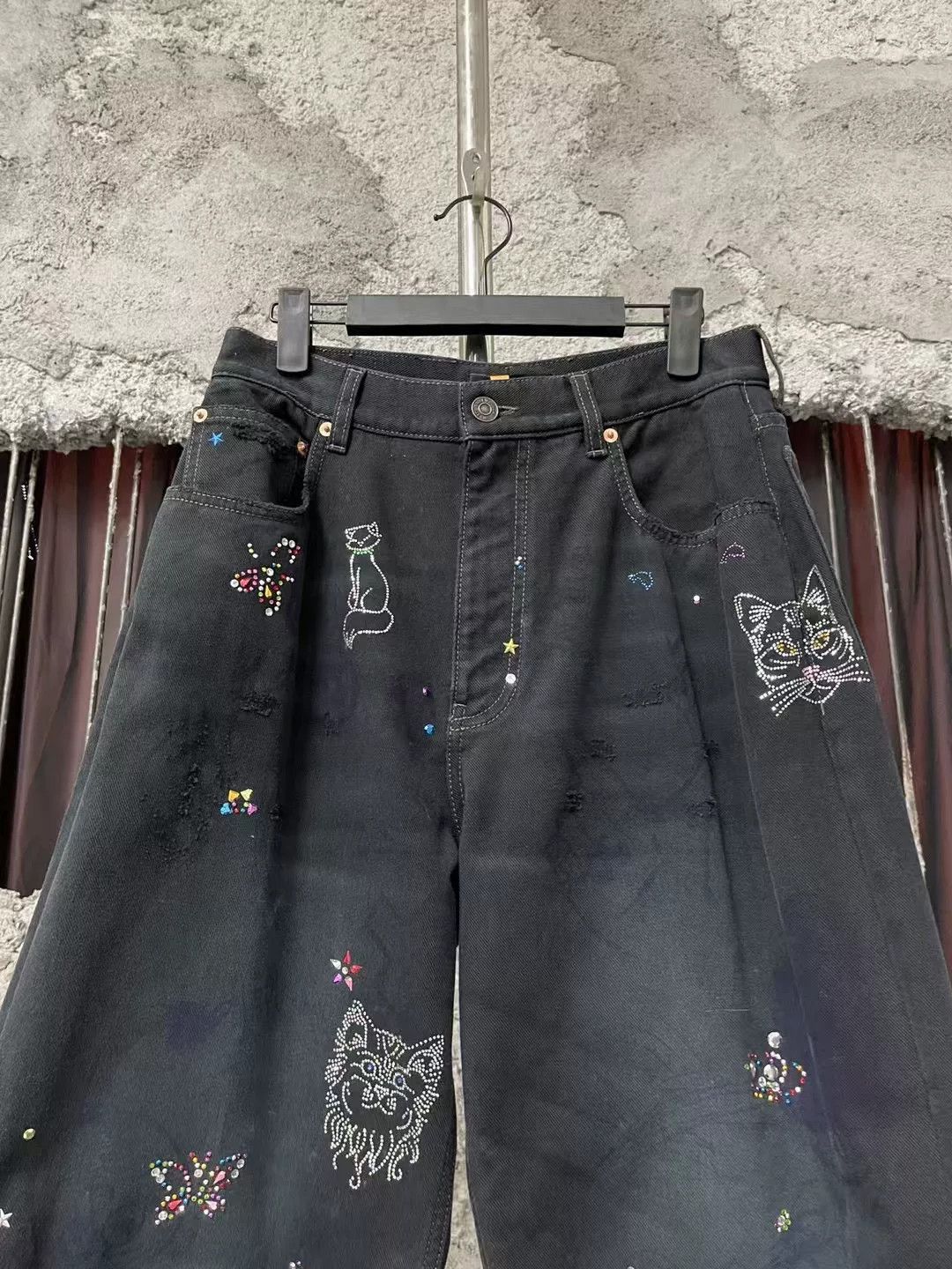 Balenciaga Balenciaga Distressed Crystal Cat Jeans Size US 26 / EU 42 - 4 Thumbnail