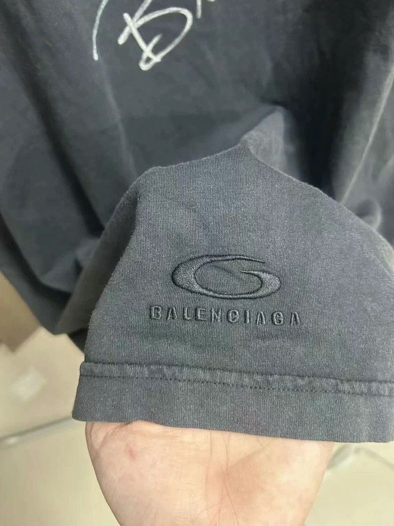 Balenciaga Balenciaga Britney Music Collaboration Tee Size US L / EU 52-54 / 3 - 5 Thumbnail