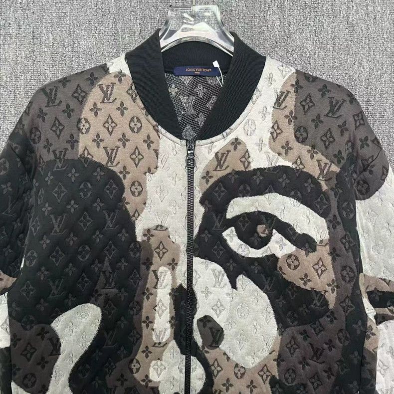 Louis Vuitton LV Face Print Baseball Jacket Size US M / EU 48-50 / 2 - 4 Thumbnail