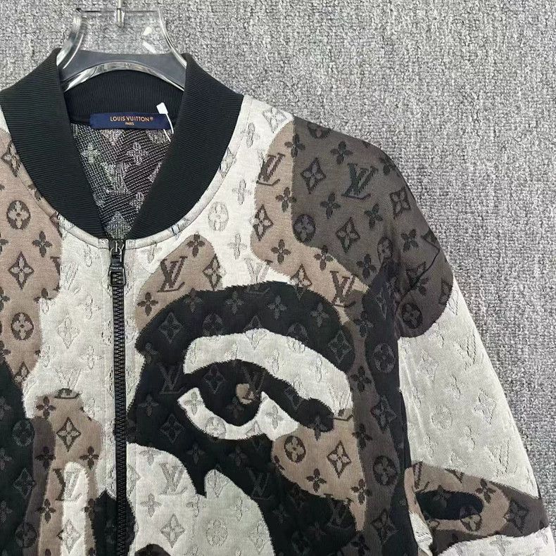 Louis Vuitton LV Face Print Baseball Jacket Size US M / EU 48-50 / 2 - 3 Thumbnail