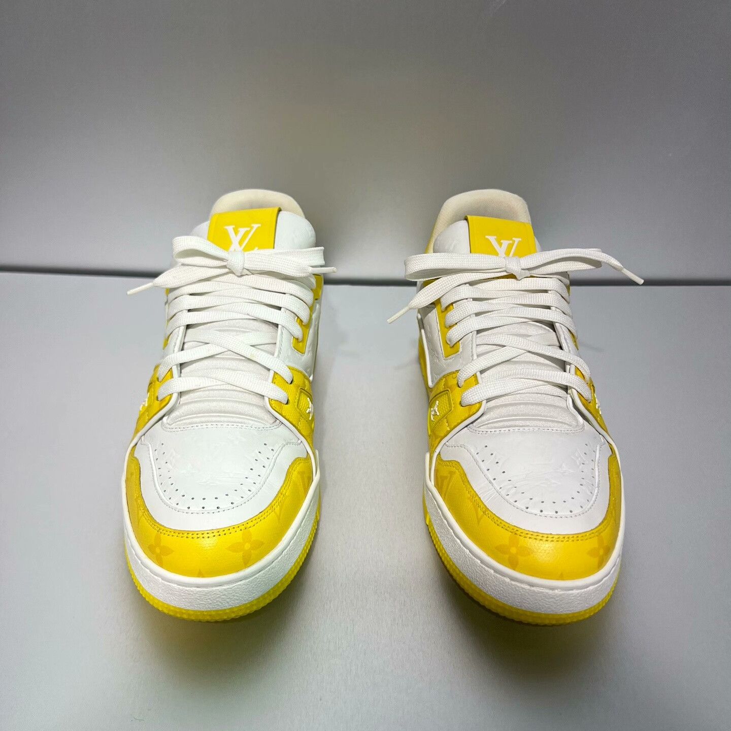 Louis Vuitton Louis Vuitton Trainer White Yellow Sneakers Size US 8.5 / EU 41-42 - 2 Thumbnail