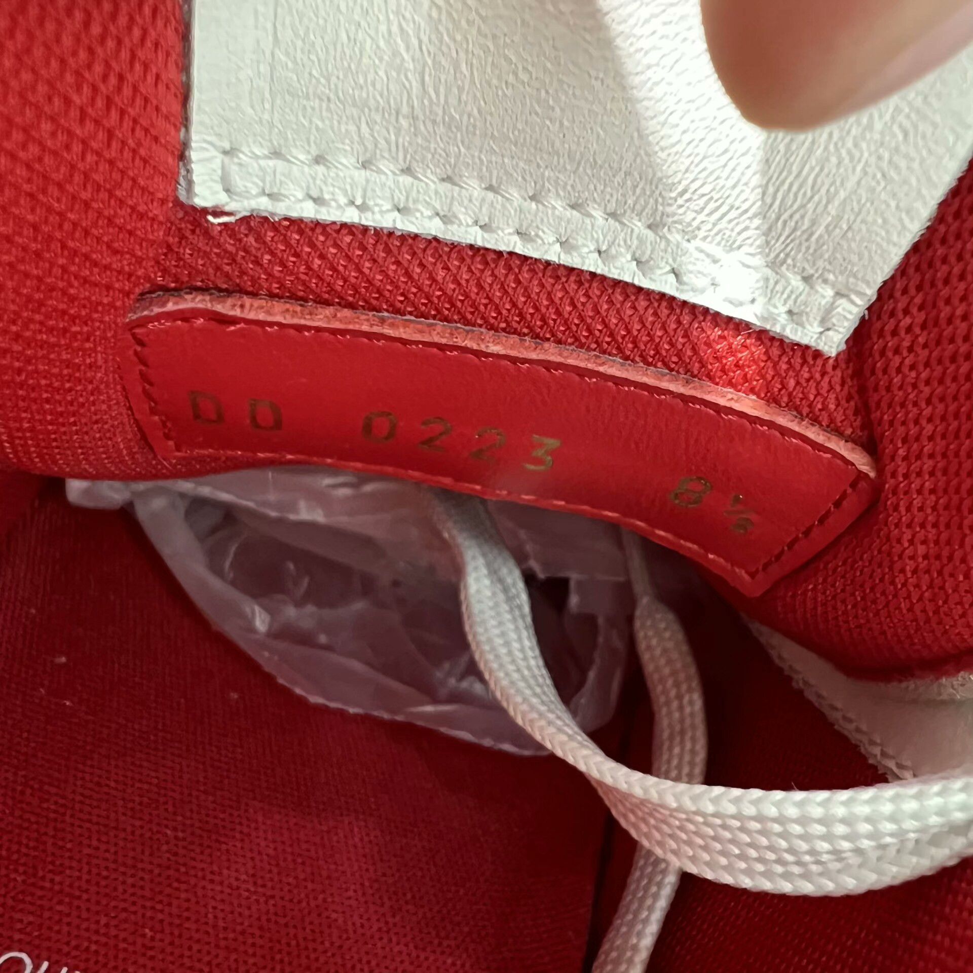 Louis Vuitton Louis Vuitton Trainer White Red Sneakers Size US 8.5 / EU 41-42 - 5 Thumbnail