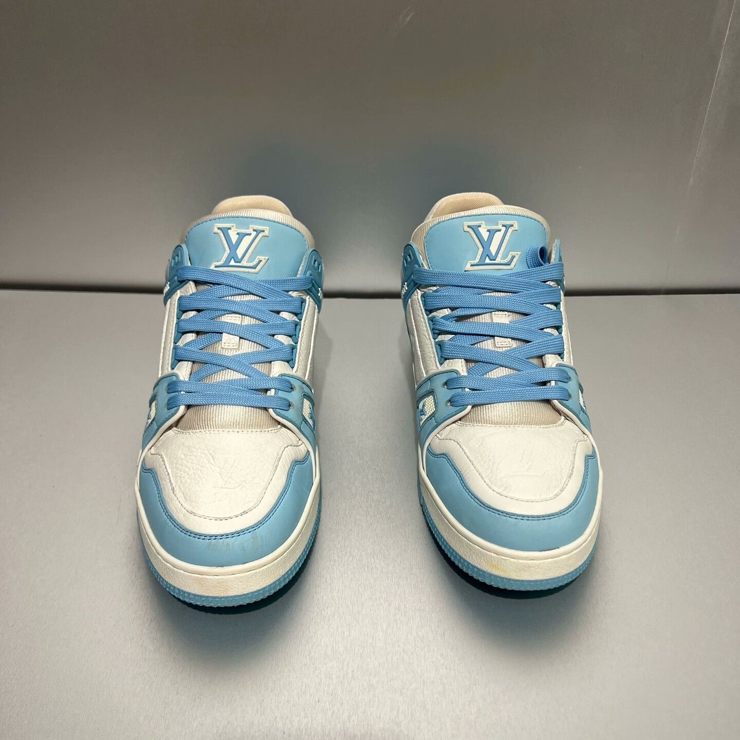 Louis Vuitton Louis Vuitton Trainer White Blue Sneakers Size US 8.5 / EU 41-42 - 2 Thumbnail