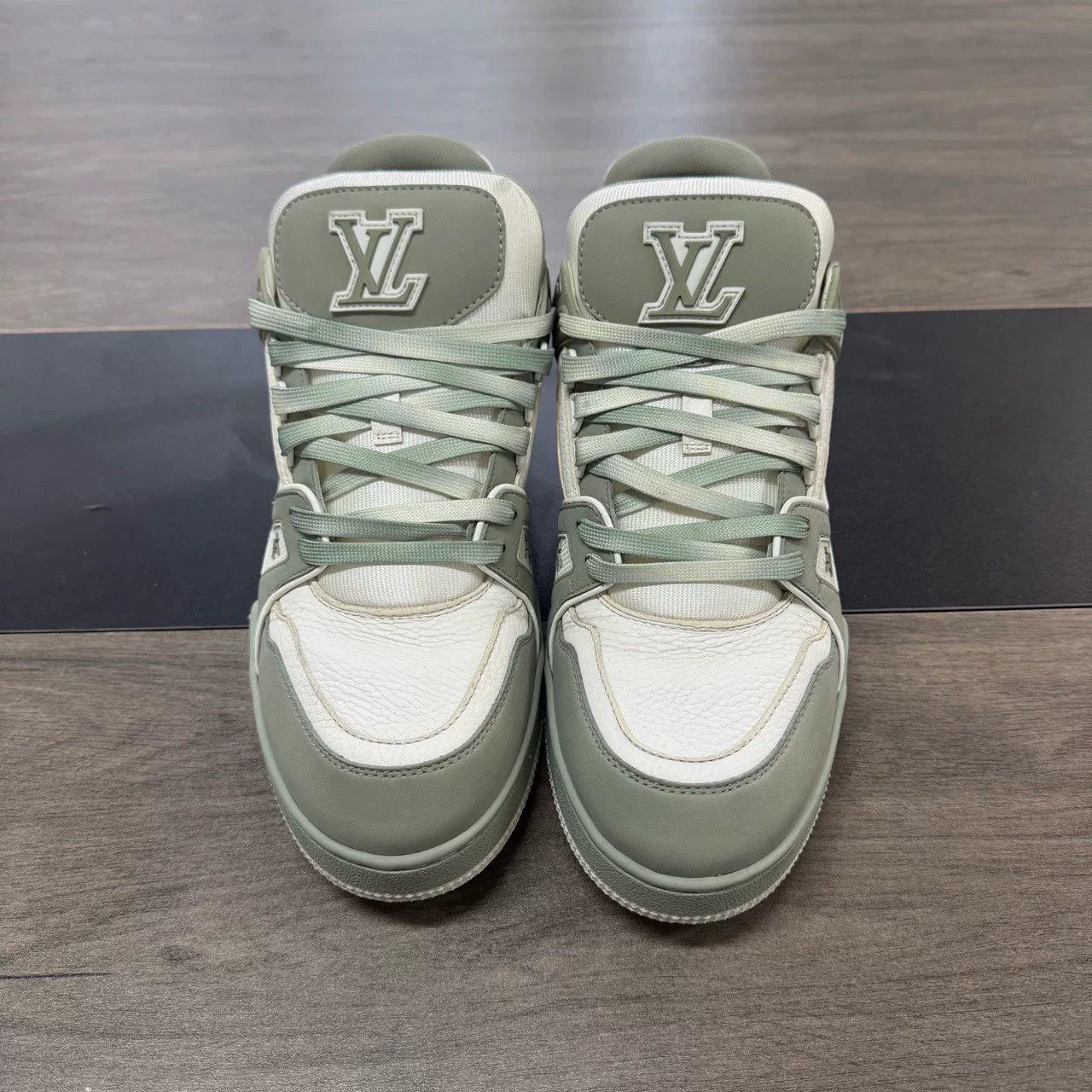 Louis Vuitton Louis Vuitton Trainer Green Size 43 Size US 10.5 / EU 43-44 - 2 Thumbnail