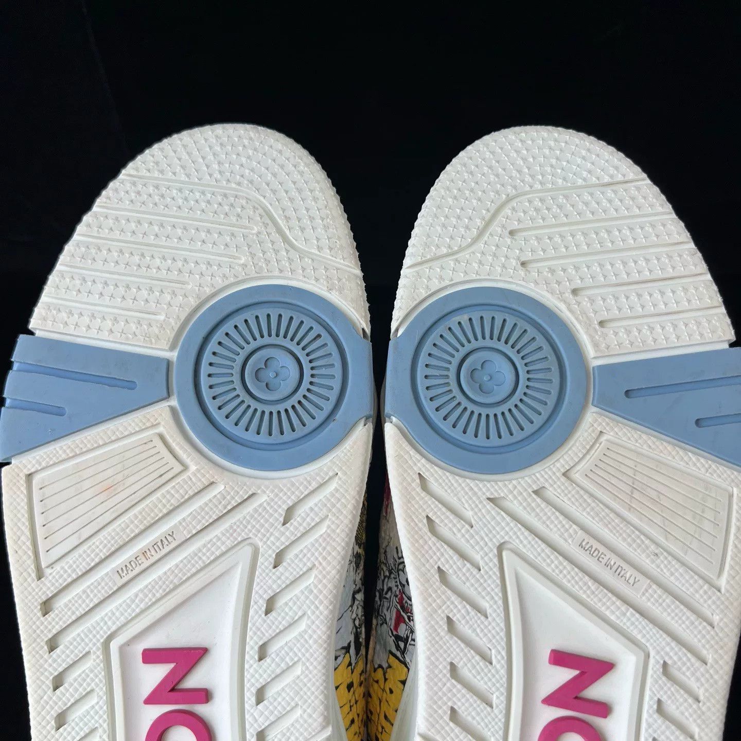 Louis Vuitton Louis Vuitton Trainer Graffiti Sneakers Size US 8.5 / EU 41-42 - 8 Thumbnail