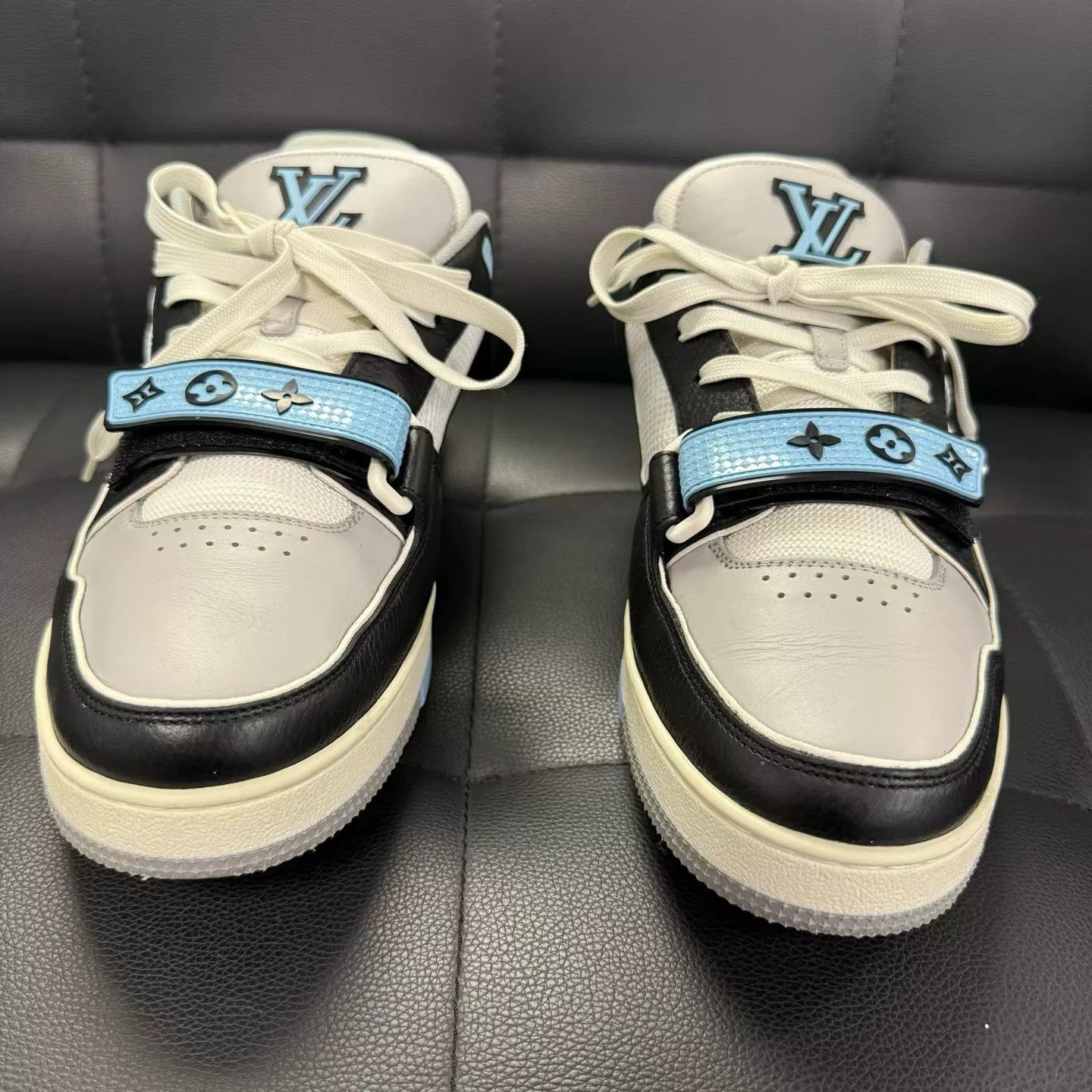 Louis Vuitton Louis Vuitton 2024 Trainer Low Top Sneakers Size US 9 / EU 42 - 2 Thumbnail