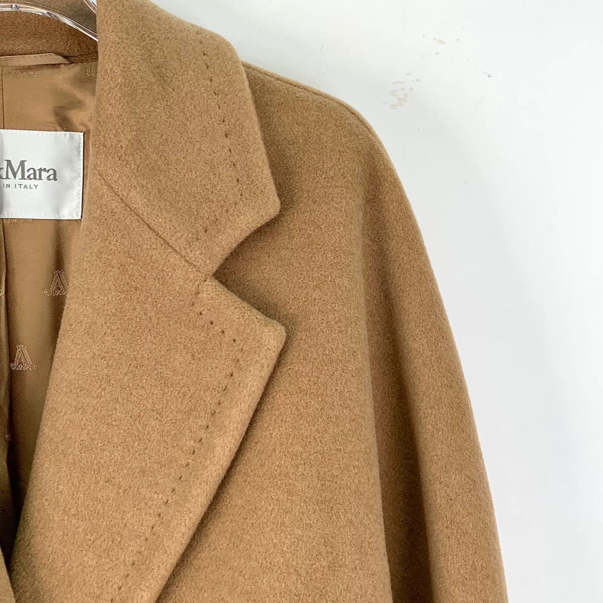 Max Mara camel hair double-breasted coat with belt Size US M / EU 48-50 / 2 - 3 Thumbnail