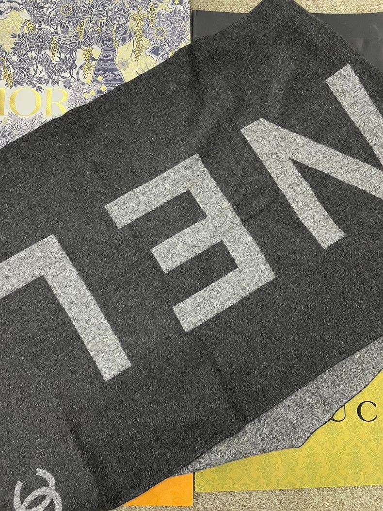 Chanel Chanel Gray Logo Cashmere Scarf Size ONE SIZE - 3 Thumbnail