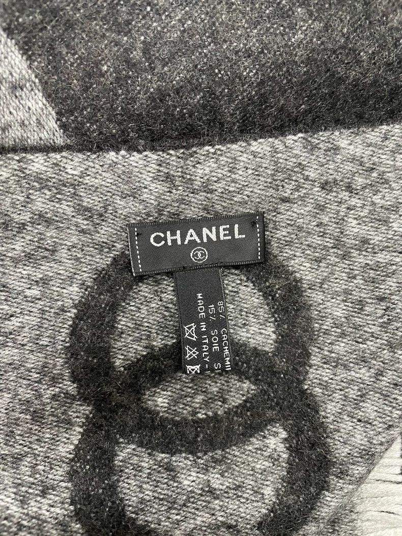 Chanel Chanel Gray Logo Cashmere Scarf Size ONE SIZE - 4 Thumbnail