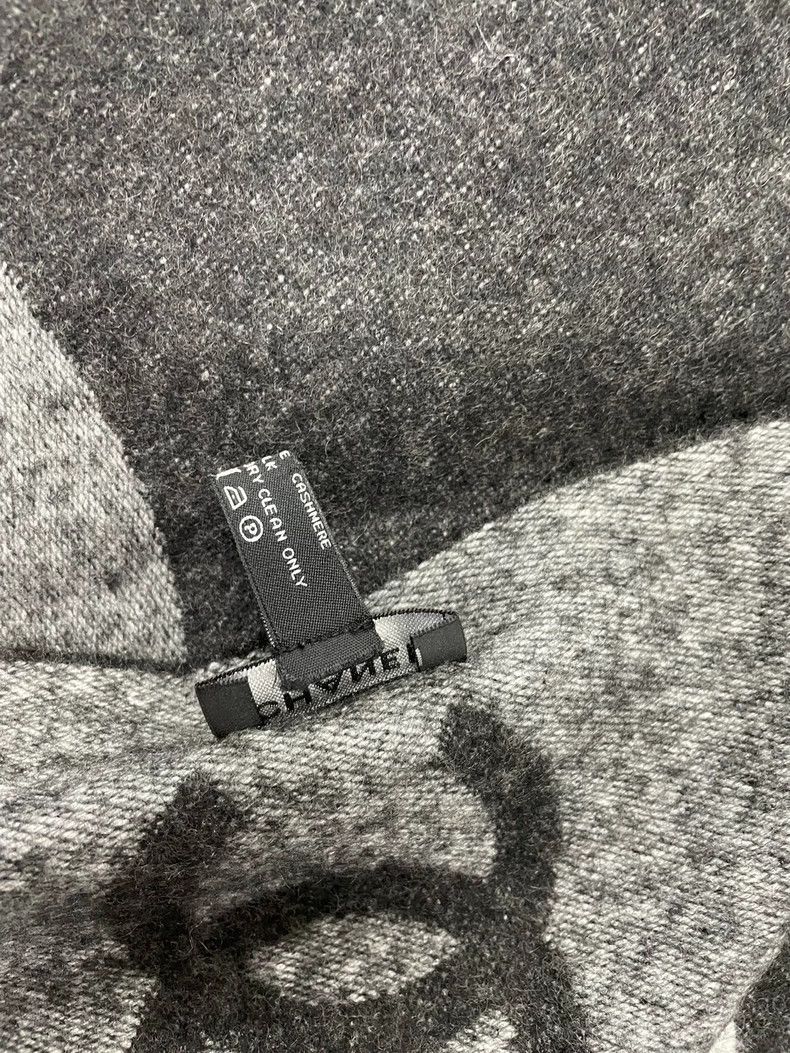 Chanel Chanel Gray Logo Cashmere Scarf Size ONE SIZE - 5 Thumbnail