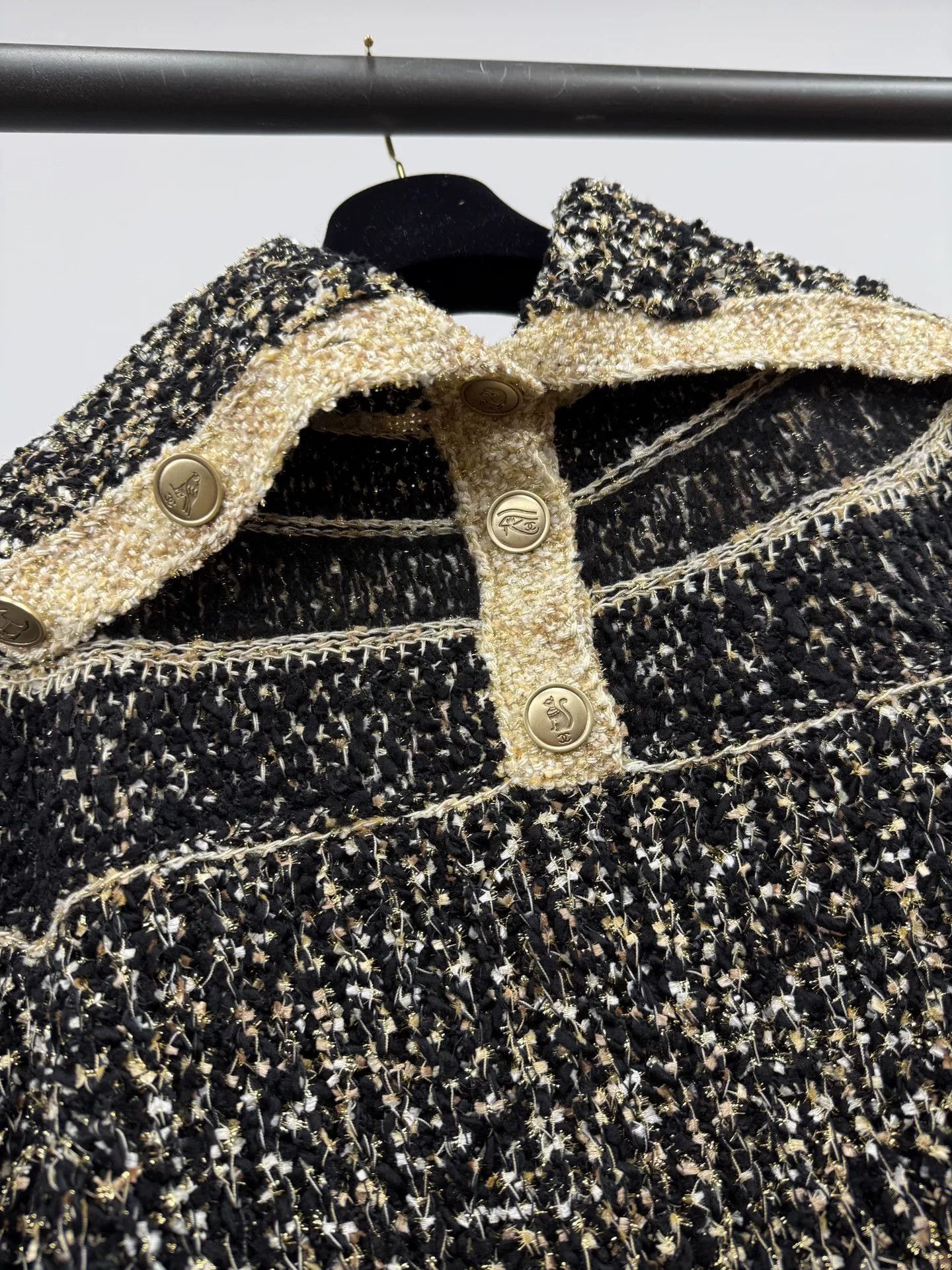Chanel Chanel Egypt Series Black Gold Sweater Size US M / EU 48-50 / 2 - 3 Thumbnail
