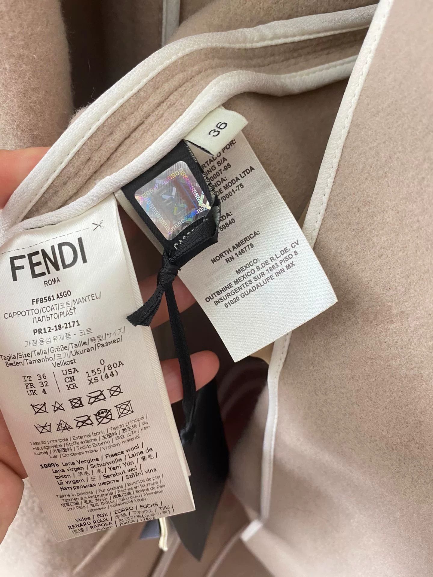 Fendi fendi new patchwork fur coat Size US S / EU 44-46 / 1 - 8 Thumbnail