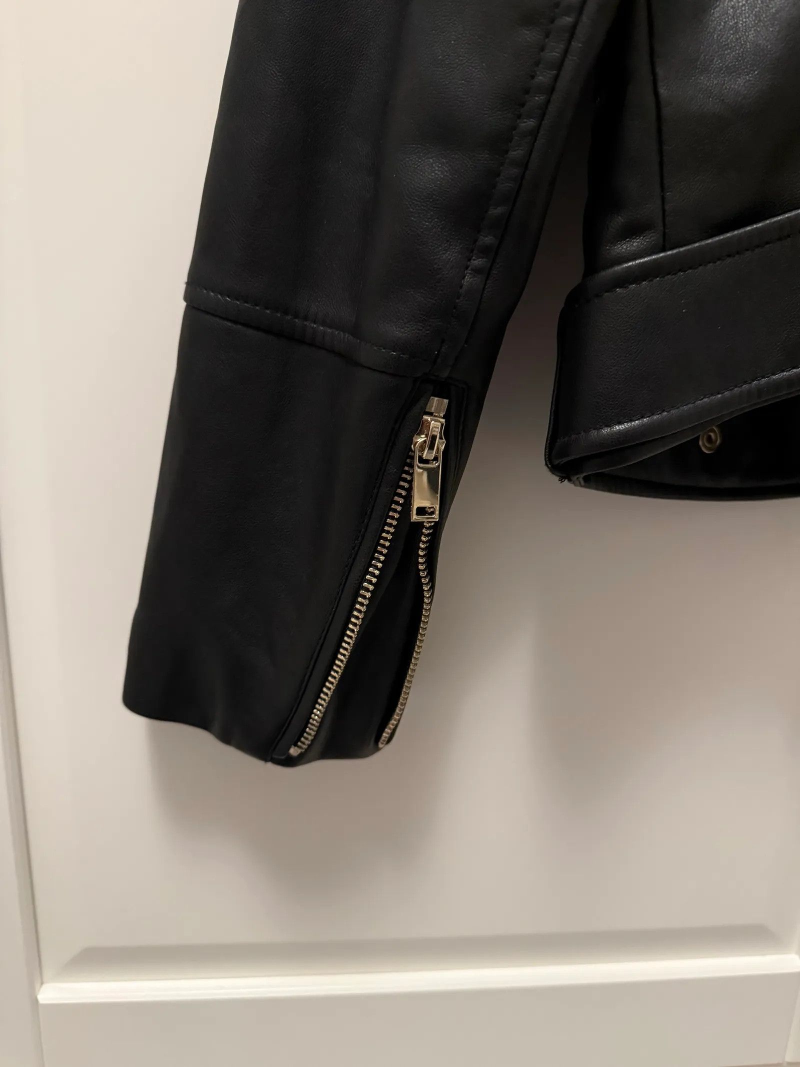 H&M H&M Leather Jacket Size S / US 4 / IT 40 - 2 Thumbnail