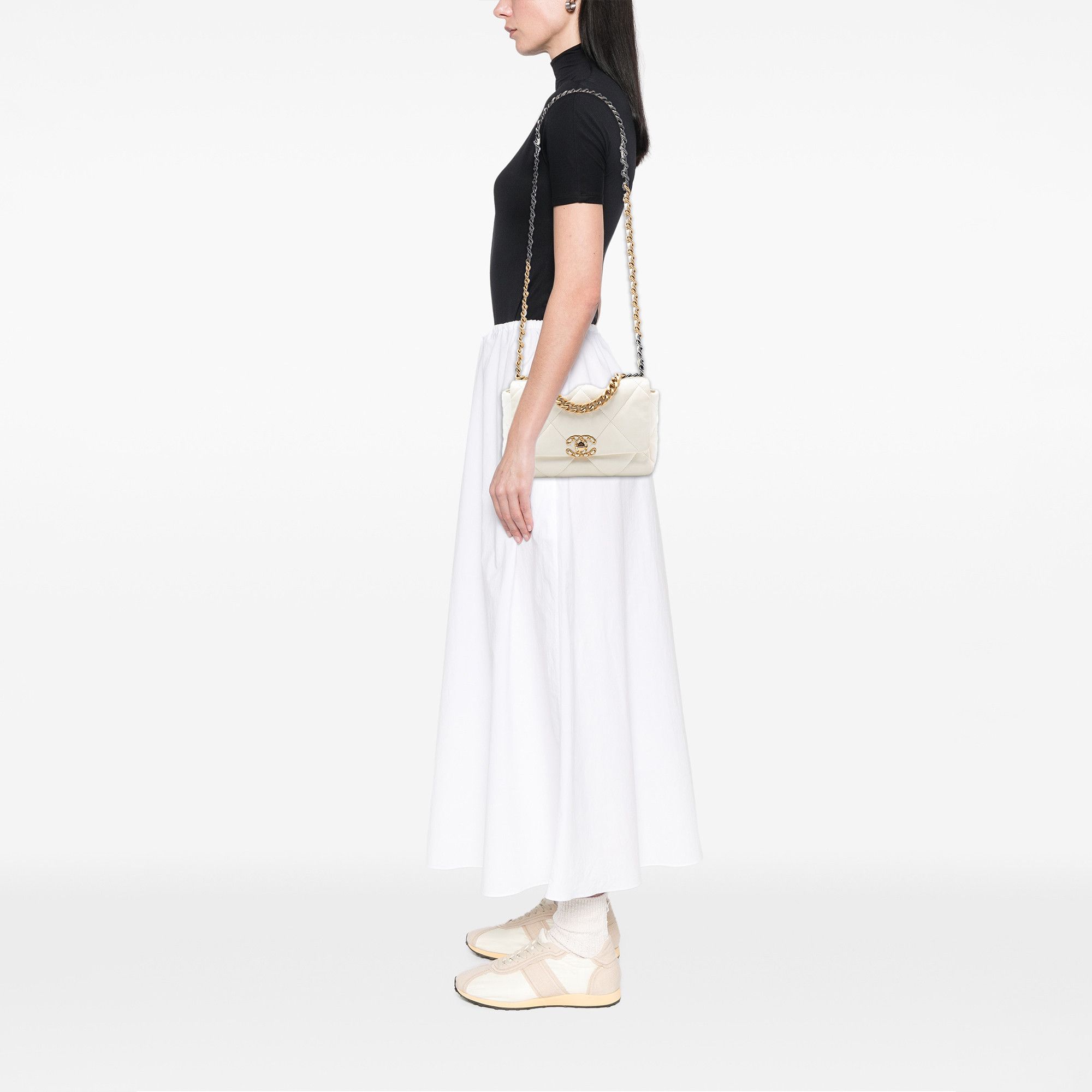 Chanel Chanel Medium Lambskin 19 Flap Size ONE SIZE - 7 Thumbnail