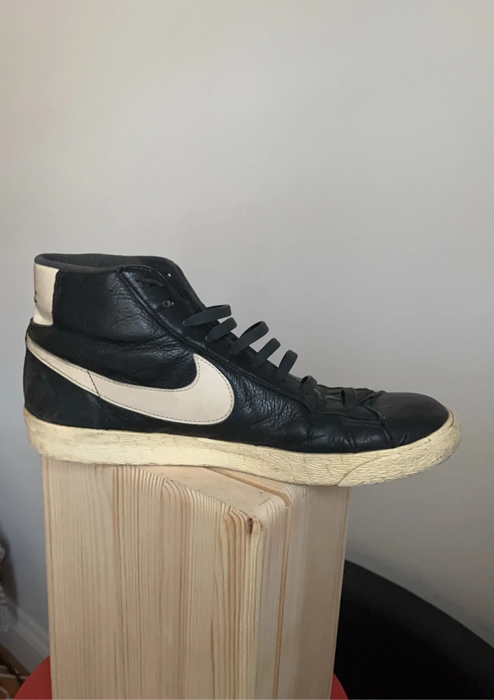 Nike Nike Hi-top Sneakers Size US 12 / EU 45 - 6 Thumbnail