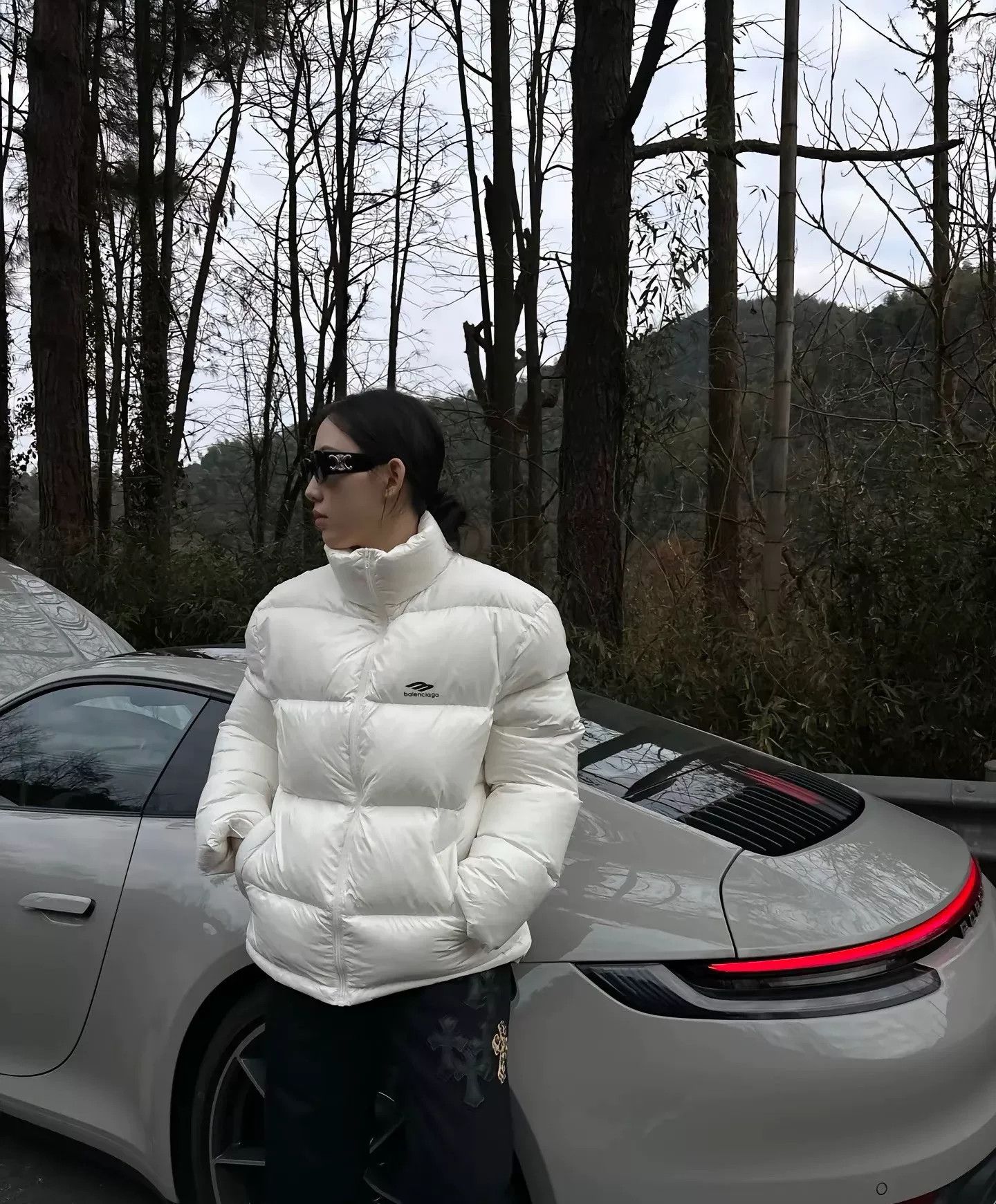 Balenciaga Balenciaga Unisex White Down Jacket Size US L / EU 52-54 / 3 - 7 Thumbnail