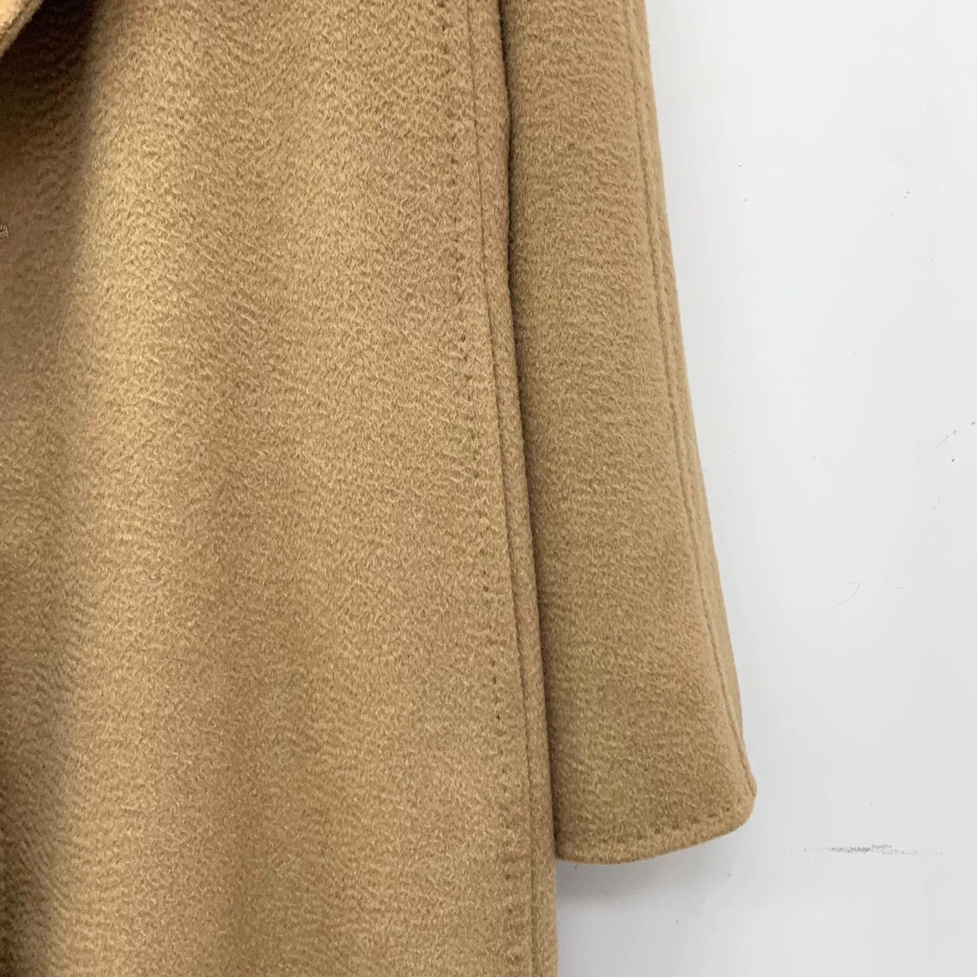 Max Mara maxmara camel wool long coat with belt Size US L / EU 52-54 / 3 - 4 Thumbnail