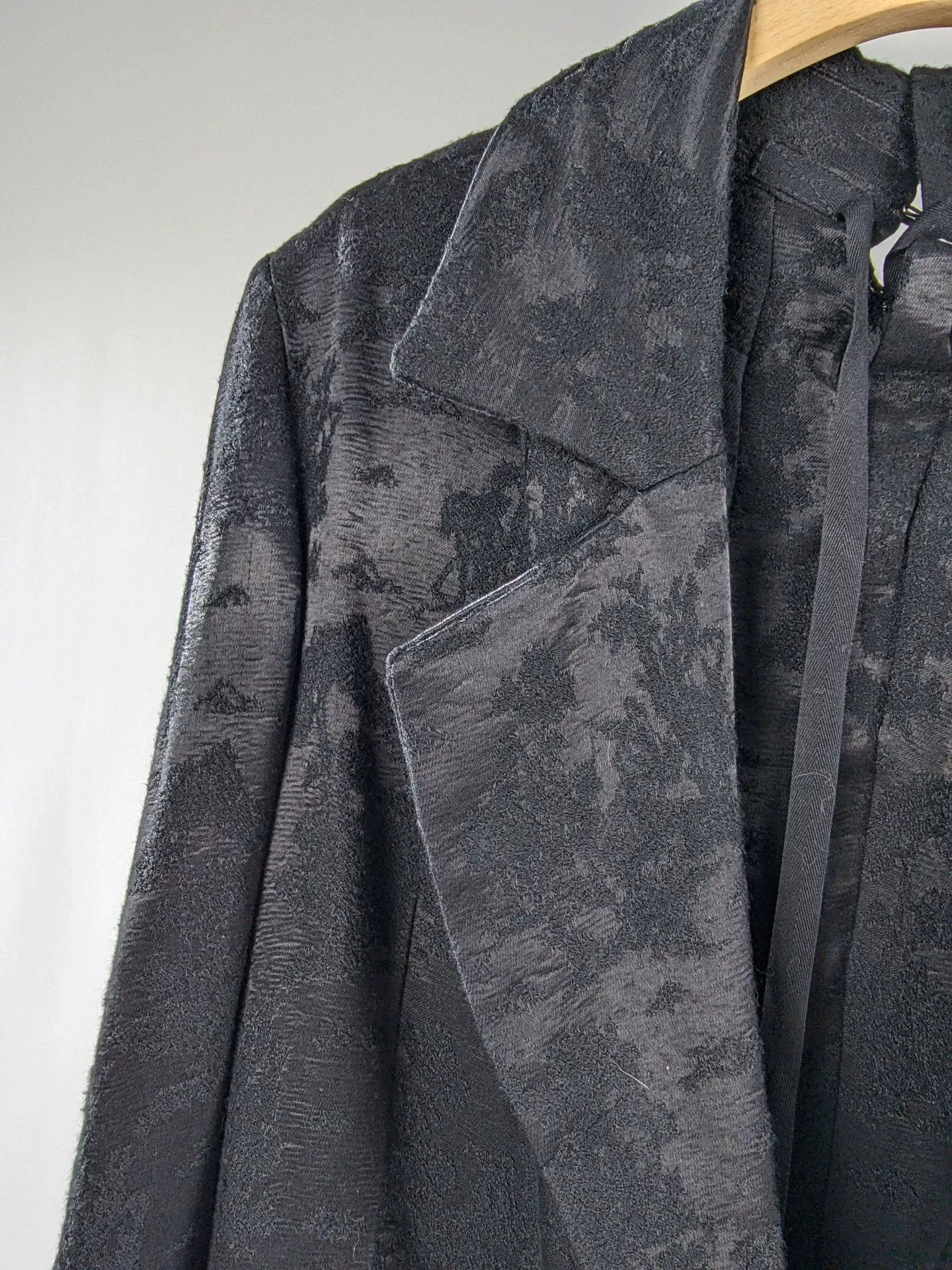 Ann Demeulemeester Ann Demeulemeester Women's Embroidered Coat Size US XL / EU 56 / 4 - 4 Thumbnail