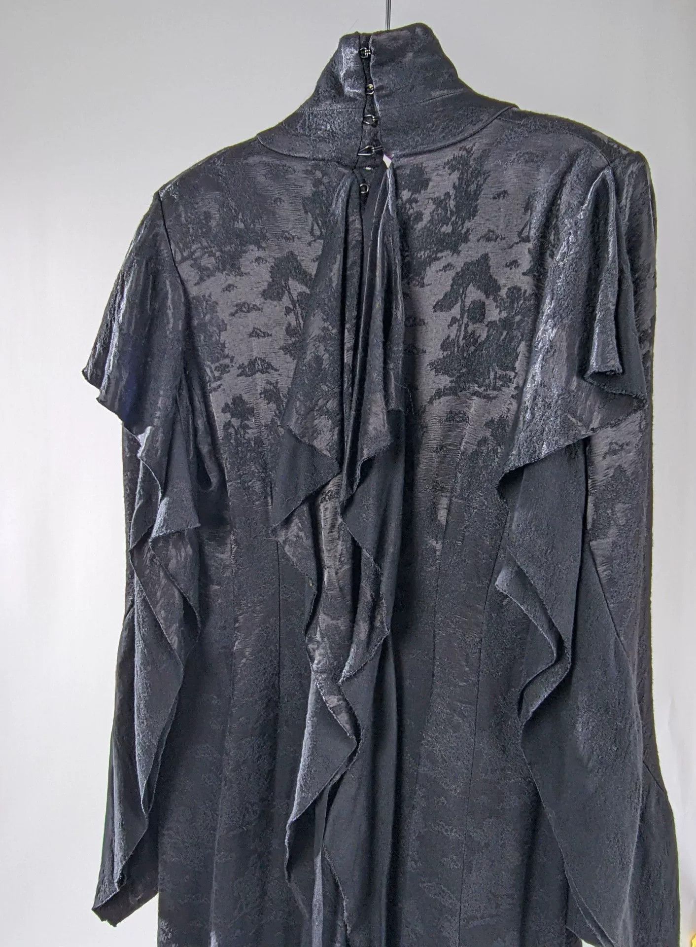 Ann Demeulemeester Ann Demeulemeester Women's Embroidered Coat Size US XL / EU 56 / 4 - 6 Thumbnail