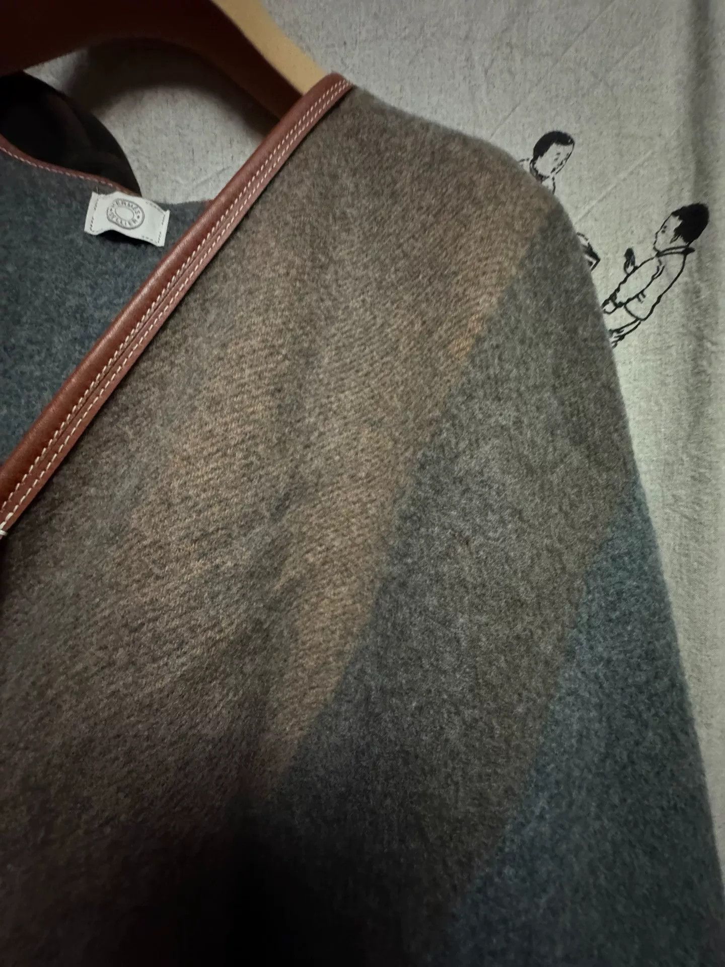 Hermes Hermes Wool Cashmere Gradient Cape Size US M / EU 48-50 / 2 - 2 Thumbnail