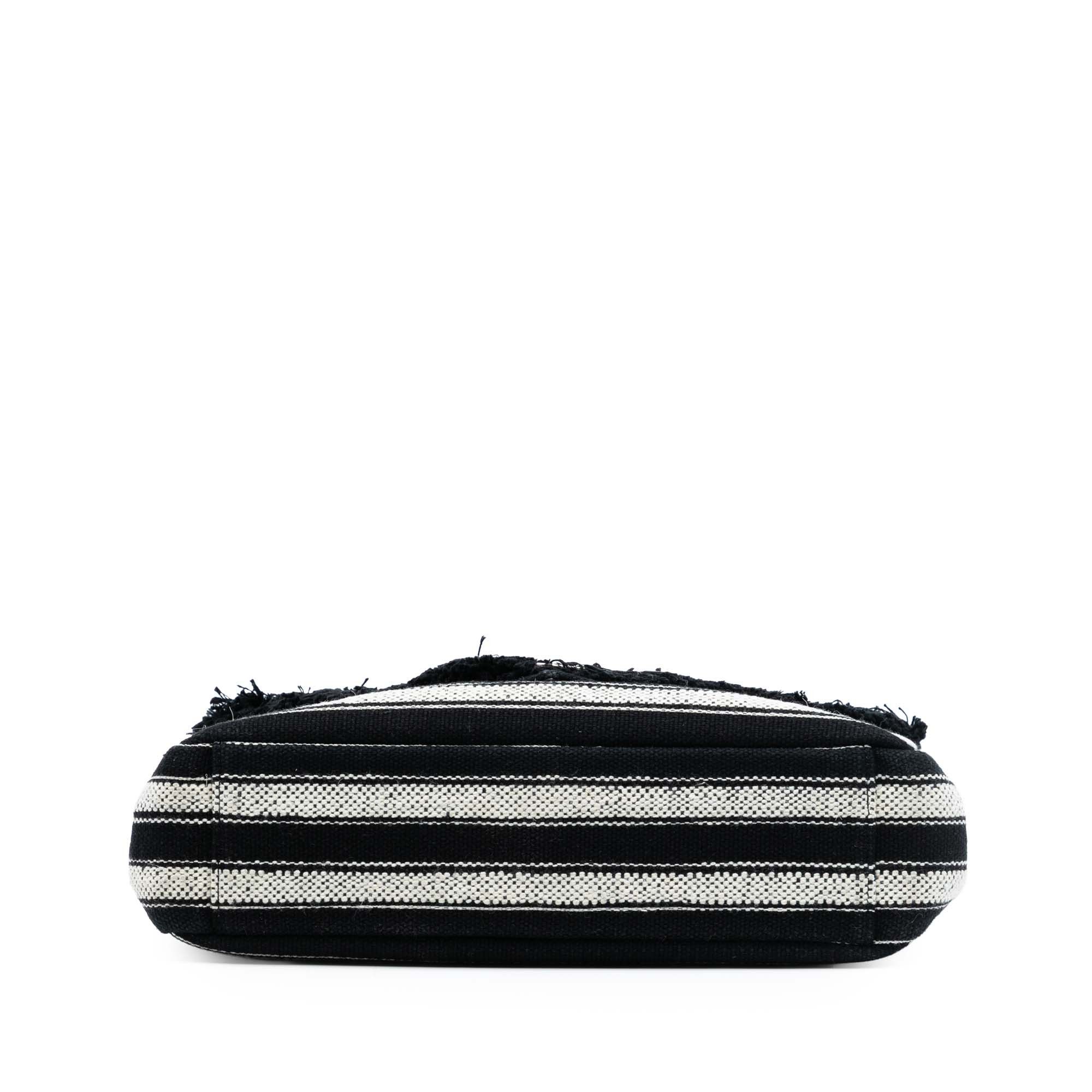 Yves Saint Laurent Yves Saint Laurent Large Chevron Berber Monogram College Satchel Size ONE SIZE - 3 Thumbnail