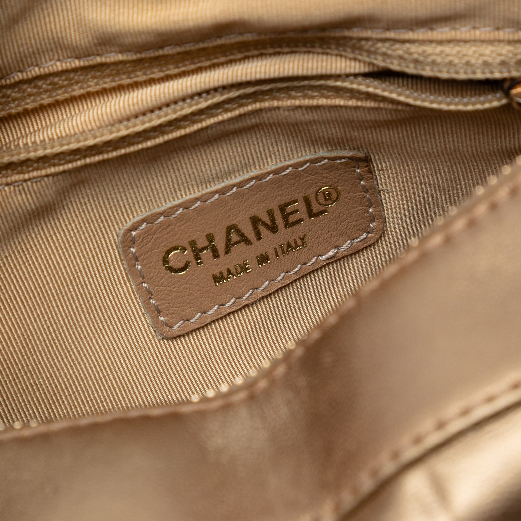 Chanel Chanel CC Chocolate Bar Metallic Lambskin Shoulder Bag Size ONE SIZE - 5 Thumbnail