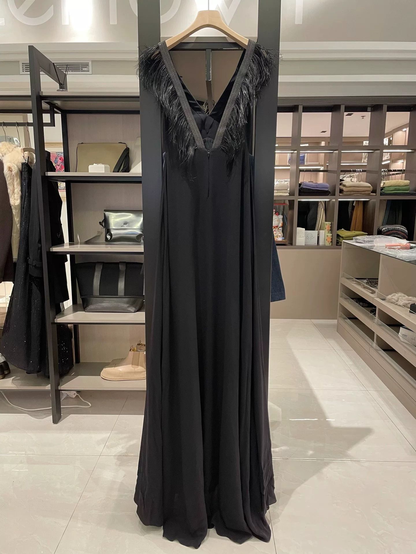 Brunello Cucinelli Brunello Cucinelli Silk Beaded Gown S Size US 36 / EU 52 - 2 Thumbnail