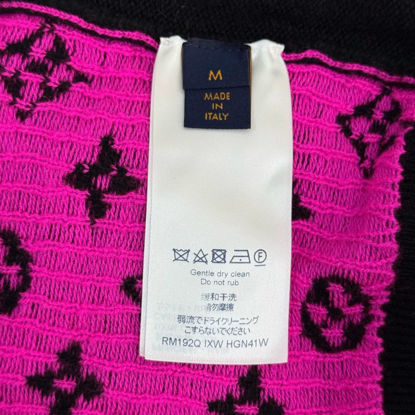 Louis Vuitton LV Black Pink Print Cashmere Sweater M Size US M / EU 48-50 / 2 - 6 Thumbnail