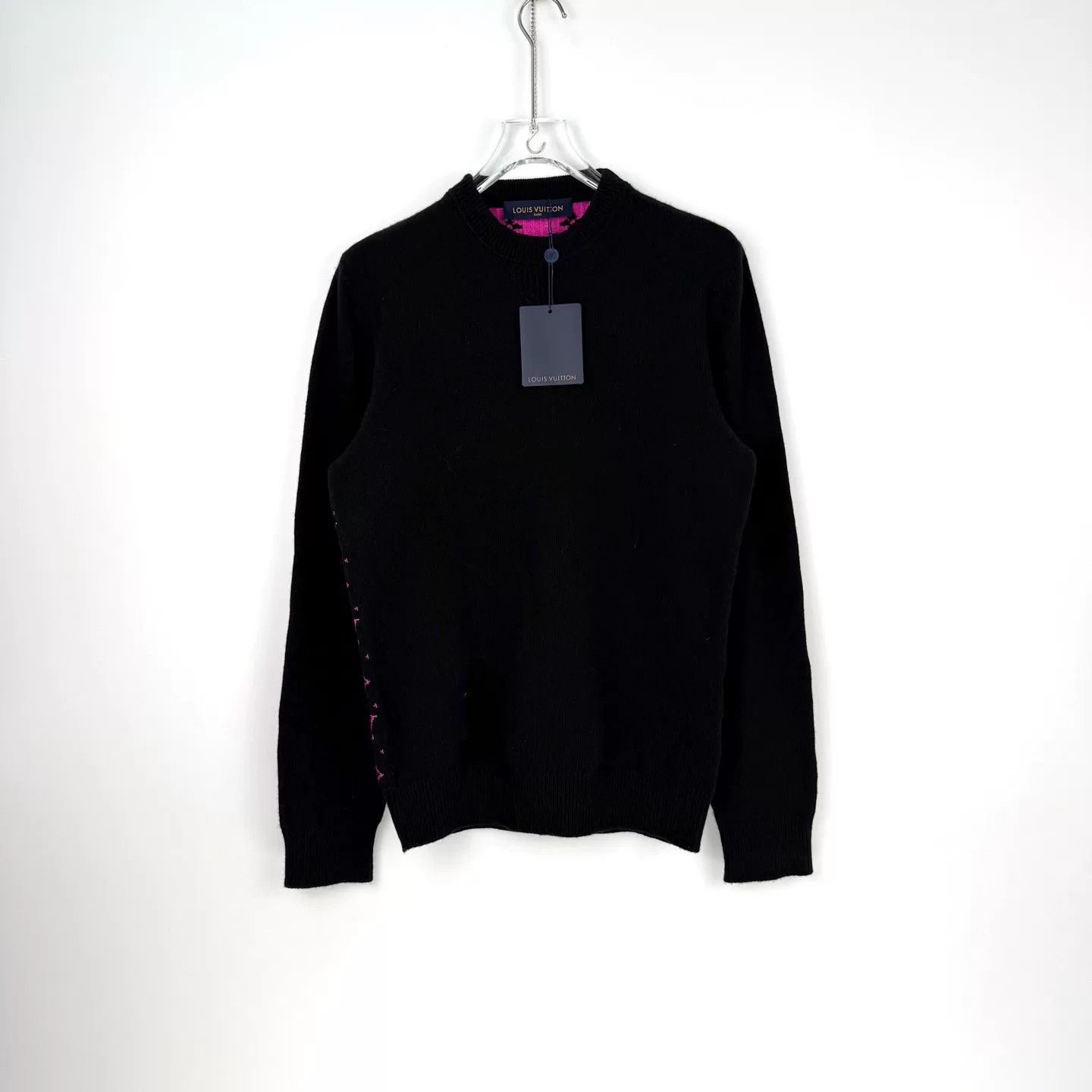 Louis Vuitton LV Black Pink Print Cashmere Sweater M Size US M / EU 48-50 / 2 - 3 Thumbnail