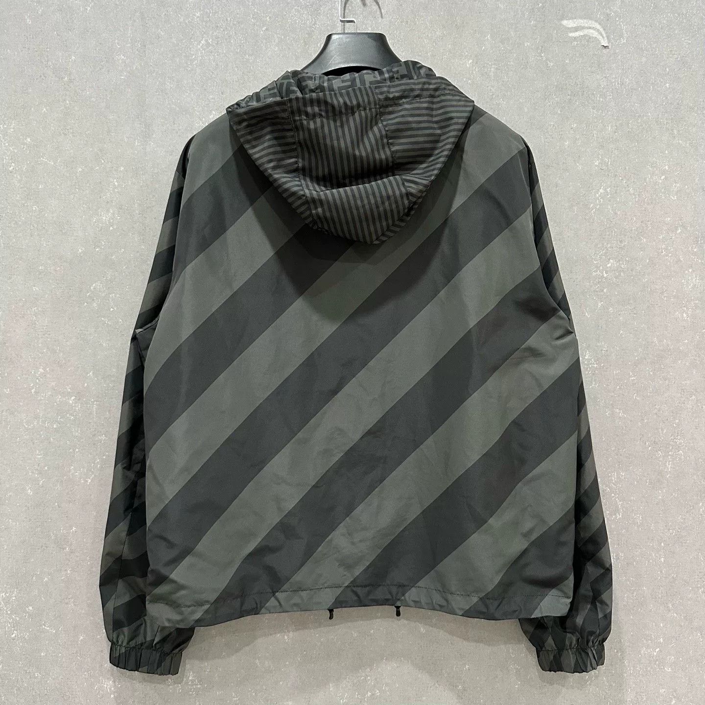 Fendi Fendi Logo Print Reversible Jacket Size US XL / EU 56 / 4 - 4 Thumbnail