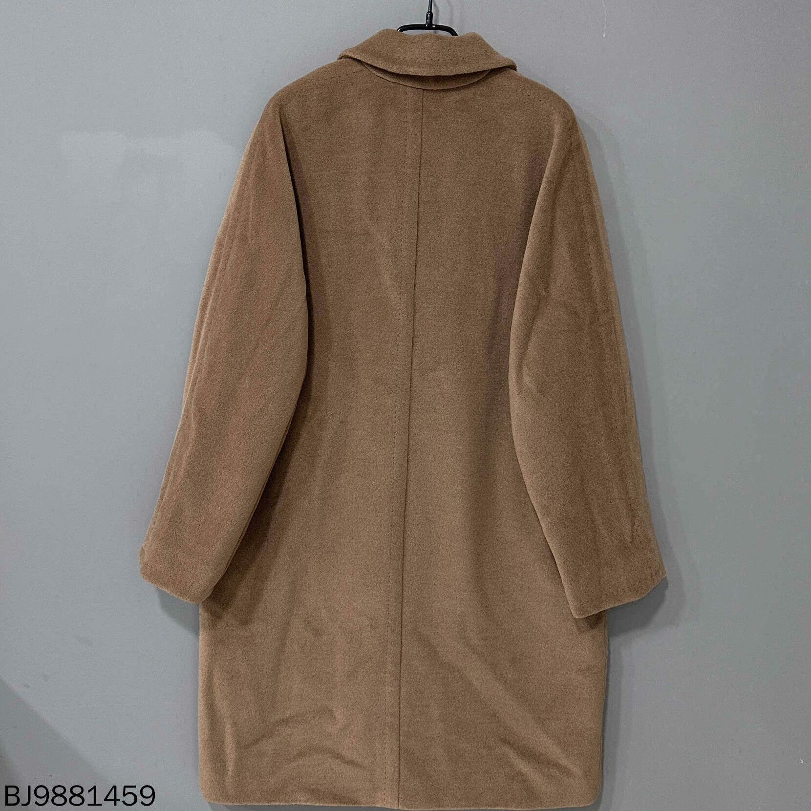 Max Mara camel double-breasted coat by MaxMara Size US L / EU 52-54 / 3 - 3 Thumbnail