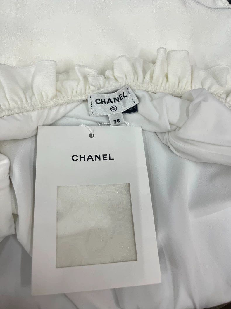 Chanel Chanel 23S White Ruffle Chain Swimsuit Size US 35 - 4 Thumbnail