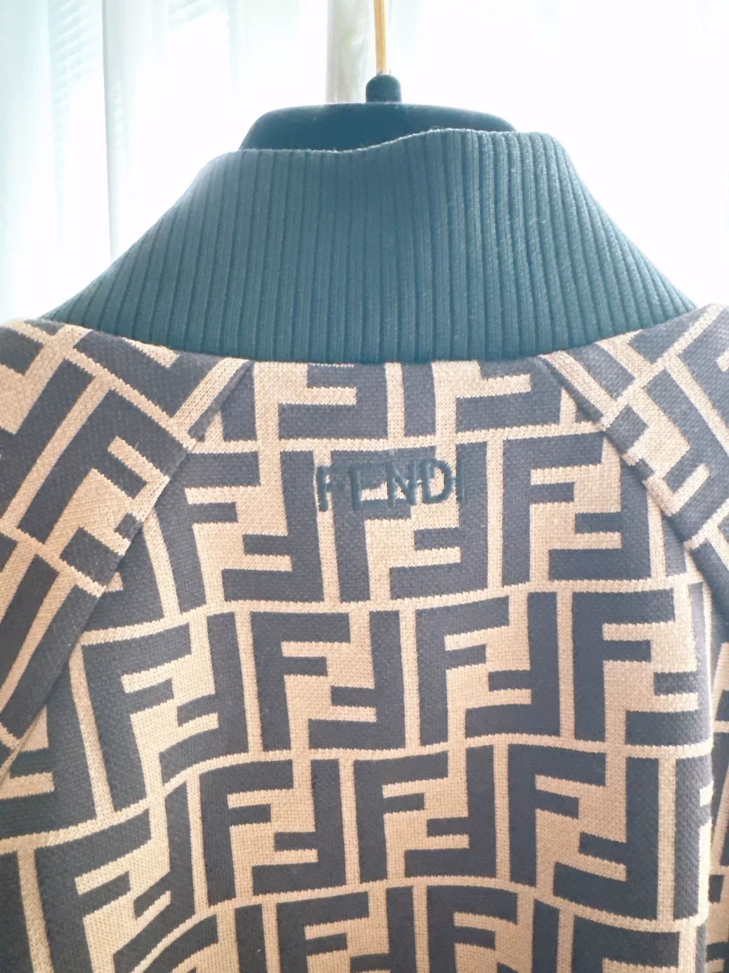 Fendi Fendi FF Logo Pile Sleeve Jacket Size US S / EU 44-46 / 1 - 8 Thumbnail